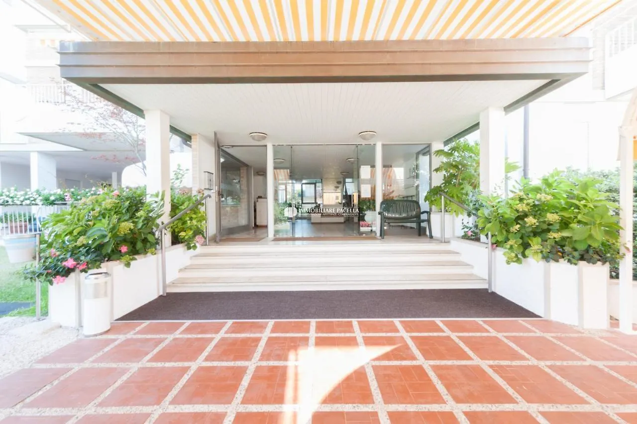 Residence Santa Fe Immobiliare Pacella Lido di Jesolo 0*,