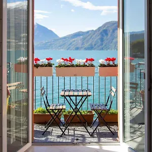 Deluxe Finestra Sul Apartment Bellano