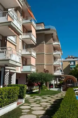 Residence Santa Fe Immobiliare Pacella 利多迪迪耶索洛 公寓